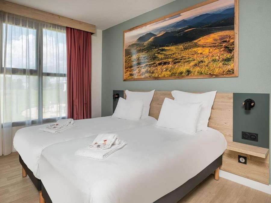 The Originals City, Hotel Des Volcans Champs  외부 사진